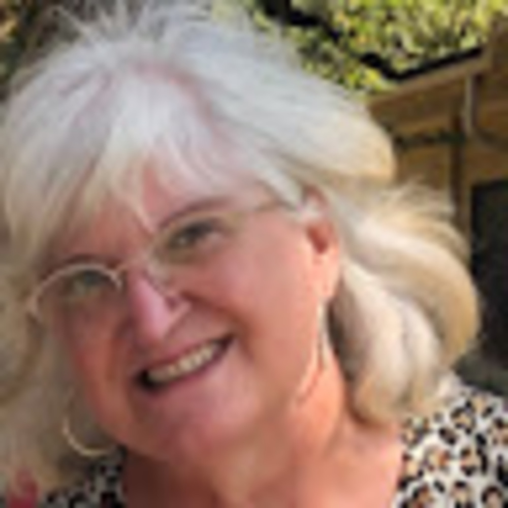 Meet your Posher, Elvina